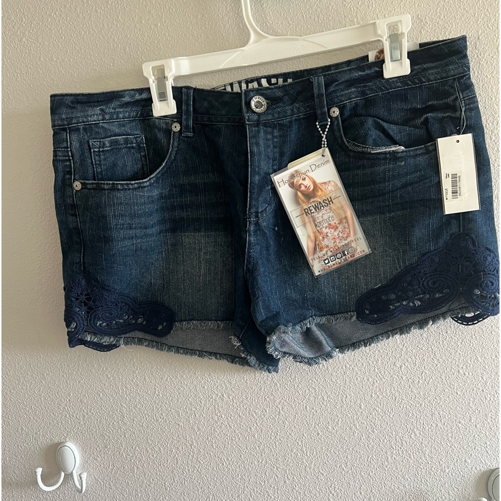 Rewash denim jeans with lace detailing. NWT